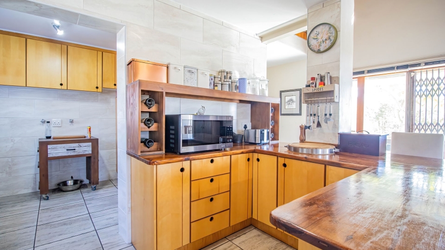 5 Bedroom Property for Sale in Long Acres Country Estate Western Cape